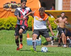 Foto de la galería: Crucero del Norte y Ex Alumnos 185 no se sacaron ventaja