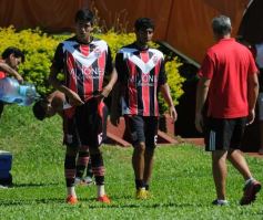 Foto de la galería: Crucero del Norte y Ex Alumnos 185 no se sacaron ventaja