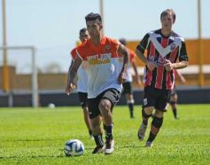 Foto de la galería: Crucero del Norte y Ex Alumnos 185 no se sacaron ventaja