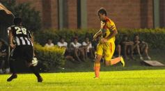 Foto de la galería: Crucero del Norte igualó ante Libertad de Paraguay