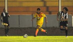 Foto de la galería: Crucero del Norte igualó ante Libertad de Paraguay