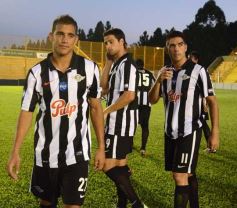 Foto de la galería: Crucero del Norte igualó ante Libertad de Paraguay