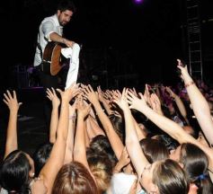 Foto de la galería: Alex Ubago regaló sus dulces melodías a Encarnación