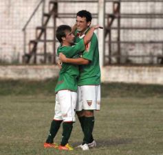 Foto de la galería: Brown goleó a El Timbó de Jardín América