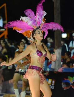 Foto de la galería: Desfile de Carnaval en Itaembé Miní
