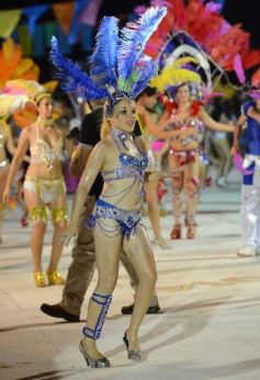 Foto de la galería: Desfile de Carnaval en Itaembé Miní