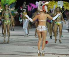 Foto de la galería: Desfile de Carnaval en Itaembé Miní