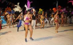 Foto de la galería: Desfile de Carnaval en Itaembé Miní