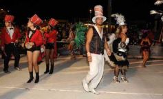 Foto de la galería: Desfile de Carnaval en Itaembé Miní