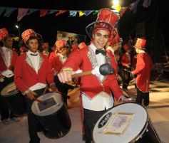 Foto de la galería: Desfile de Carnaval en Itaembé Miní
