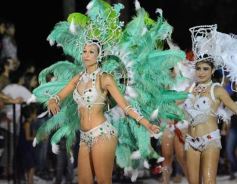 Foto de la galería: Desfile de Carnaval en Itaembé Miní