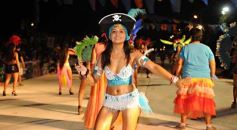 Foto de la galería: Desfile de Carnaval en Itaembé Miní