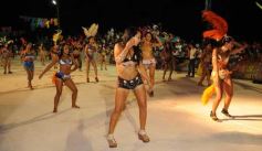 Foto de la galería: Desfile de Carnaval en Itaembé Miní