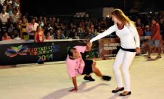 Foto de la galería: Desfile de Carnaval en Itaembé Miní