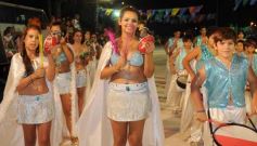 Foto de la galería: Desfile de Carnaval en Itaembé Miní