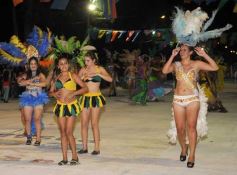 Foto de la galería: Desfile de Carnaval en Itaembé Miní