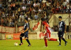 Foto de la galería: Guaraní Antonio Franco perdió con San Martín de Tucumán