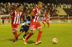 Foto de la galería: Guaraní Antonio Franco perdió con San Martín de Tucumán