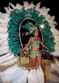 Foto de la galería: Cierre del corso posadeño en Itaembé Miní