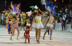 Foto de la galería: Cierre del corso posadeño en Itaembé Miní