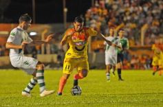 Foto de la galería: Crucero del Norte no pudo dar la sorpresa ante el puntero Banfield