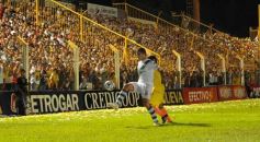 Foto de la galería: Crucero del Norte no pudo dar la sorpresa ante el puntero Banfield