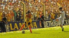 Foto de la galería: Crucero del Norte no pudo dar la sorpresa ante el puntero Banfield