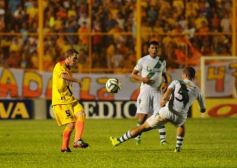 Foto de la galería: Crucero del Norte no pudo dar la sorpresa ante el puntero Banfield