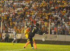 Foto de la galería: Crucero del Norte no pudo dar la sorpresa ante el puntero Banfield