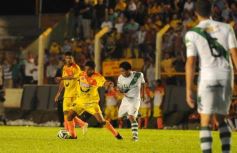 Foto de la galería: Crucero del Norte no pudo dar la sorpresa ante el puntero Banfield