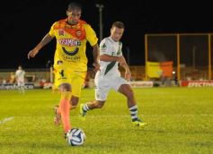 Foto de la galería: Crucero del Norte no pudo dar la sorpresa ante el puntero Banfield