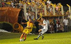 Foto de la galería: Crucero del Norte no pudo dar la sorpresa ante el puntero Banfield