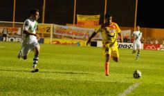 Foto de la galería: Crucero del Norte no pudo dar la sorpresa ante el puntero Banfield