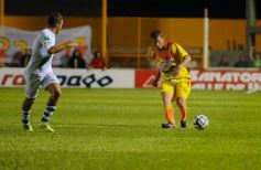 Foto de la galería: Crucero del Norte no pudo dar la sorpresa ante el puntero Banfield