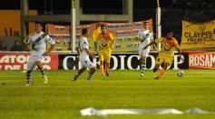 Foto de la galería: Crucero del Norte no pudo dar la sorpresa ante el puntero Banfield