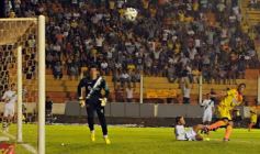 Foto de la galería: Crucero del Norte no pudo dar la sorpresa ante el puntero Banfield