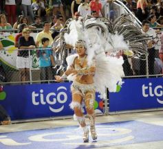 Foto de la galería: Última noche de Carnaval en Encarnación