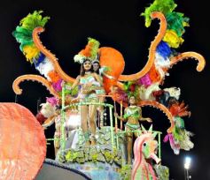 Foto de la galería: Última noche de Carnaval en Encarnación