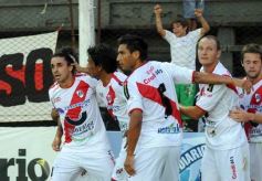 Foto de la galería: Guaraní Antonio Franco 1-Gimnasia de Salta 0