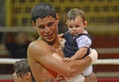 Foto de la galería: Guillermo y La Cobra Andino triunfan en velada de boxeo