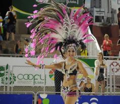 Foto de la galería: Carnaval Encarnaceno imponente