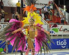 Foto de la galería: Carnaval Encarnaceno imponente