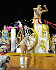 Foto de la galería: Carnaval Encarnaceno imponente