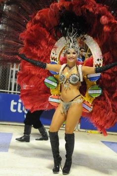 Foto de la galería: Carnaval Encarnaceno imponente