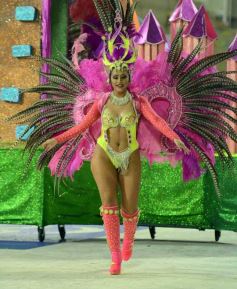 Foto de la galería: Carnaval Encarnaceno imponente