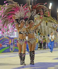 Foto de la galería: Carnaval Encarnaceno imponente
