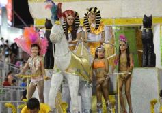 Foto de la galería: Carnaval Encarnaceno imponente