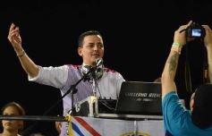 Foto de la galería: Carnaval Encarnaceno imponente