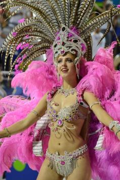 Foto de la galería: Carnaval Encarnaceno imponente