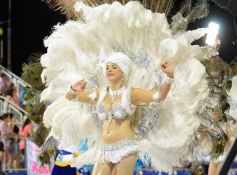 Foto de la galería: Carnaval Encarnaceno imponente